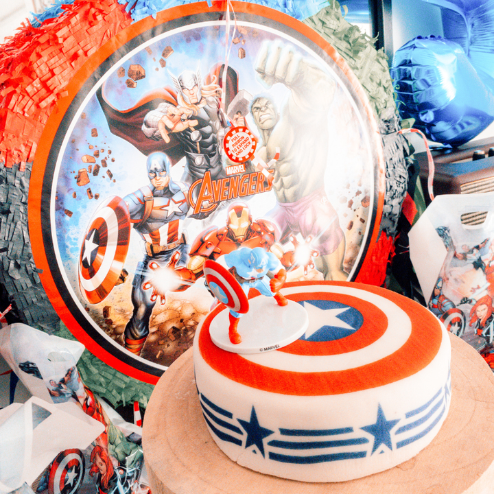 Captain America® på Stars-and-Stripestårta