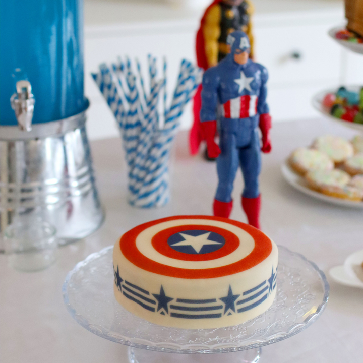 Captain America® på Stars-and-Stripestårta
