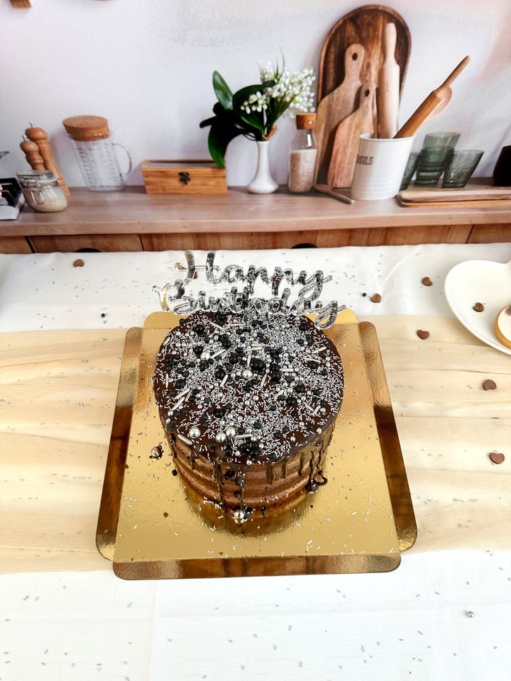 Choklad Naked Cake - olika storlekar