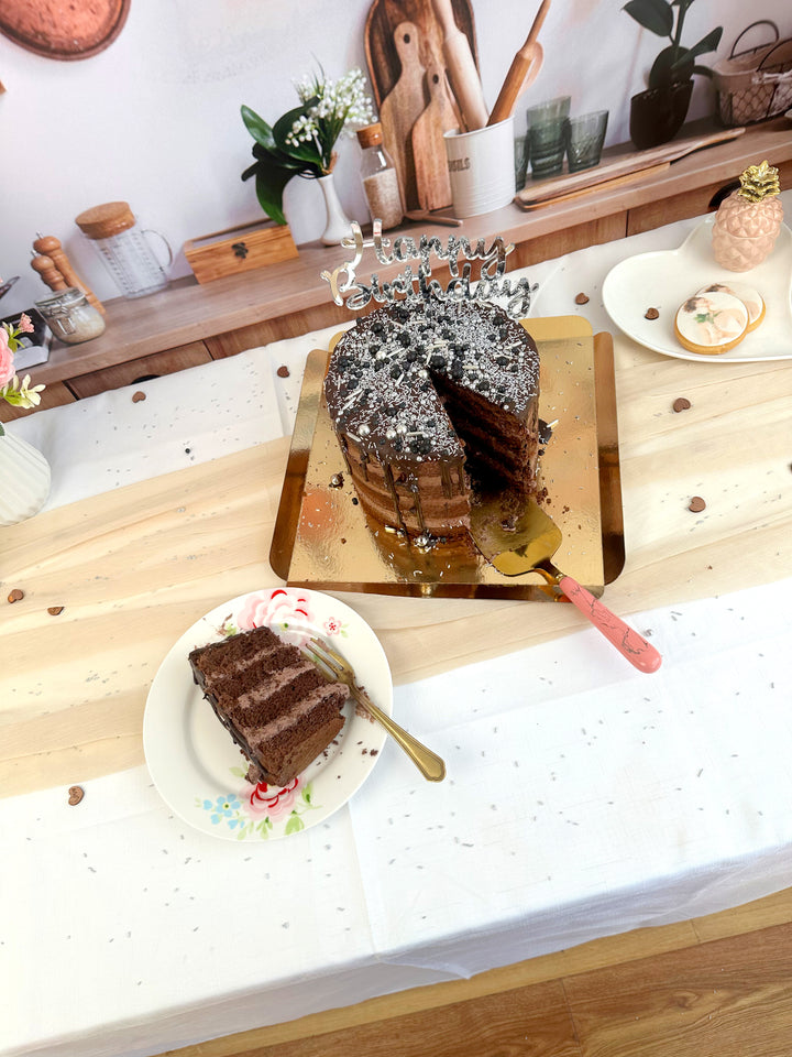 Choklad Naked Cake - olika storlekar