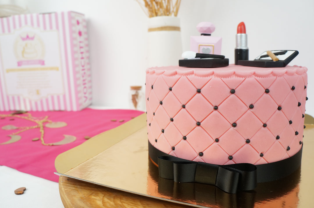 Deluxe Make-Up Tårta med svart band
