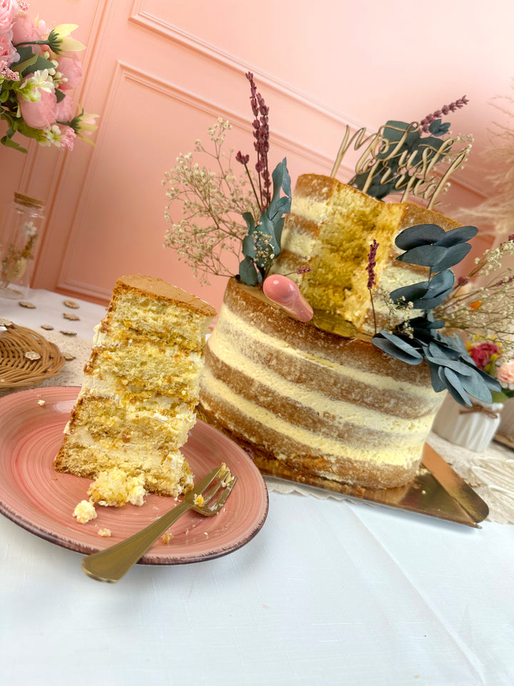Naked Cake, bröllopstårta Vanilj/hallon