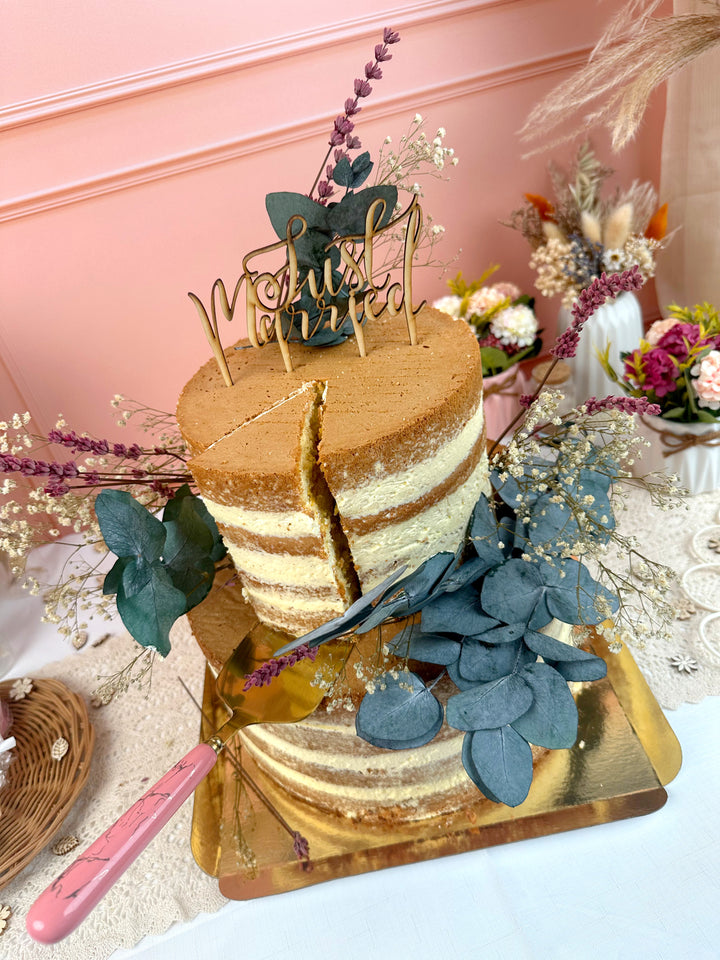 Naked Cake, bröllopstårta Vanilj/hallon