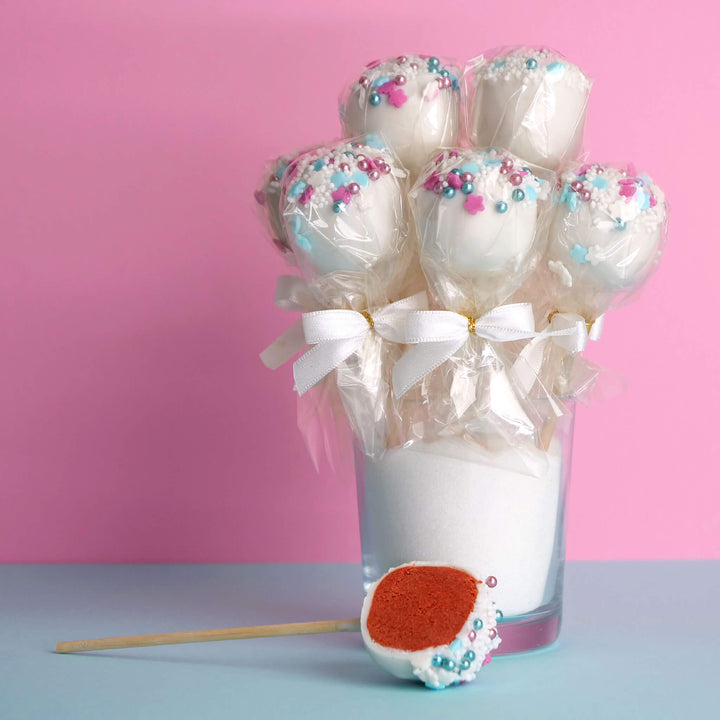 Röda Gender Reveal Cake-Pops "It&