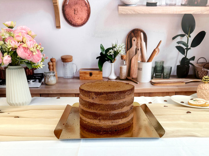 Choklad Naked Cake - olika storlekar