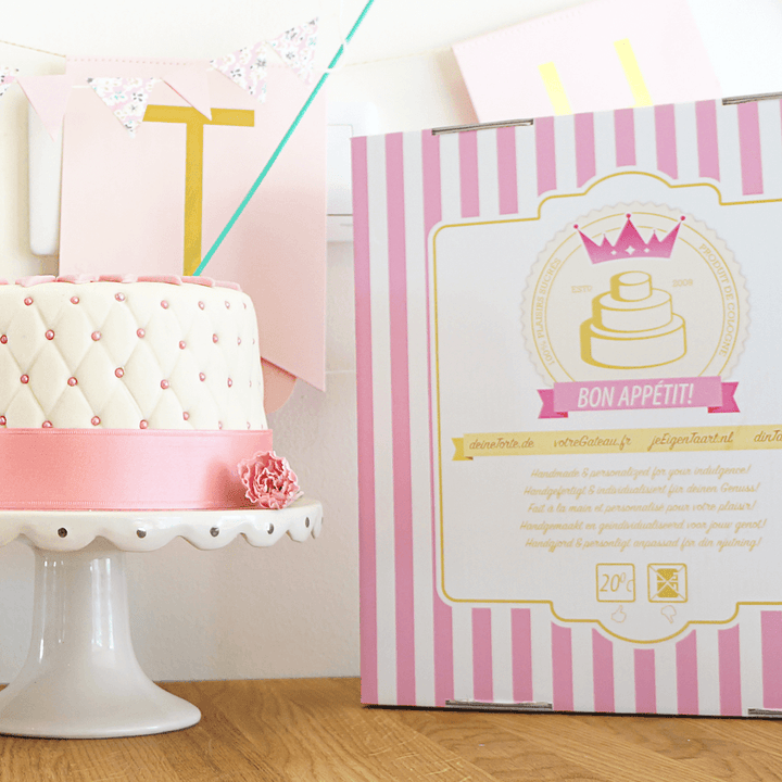 Happy Birthday Deluxetårta, rosa