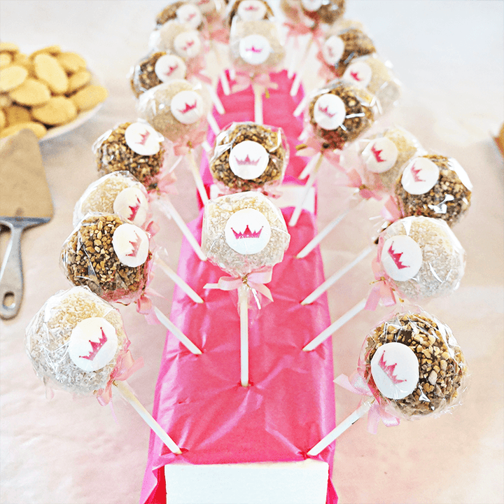 Cake-Pops med Logotyp, Hasselnötter &amp; Kokos (12 st)