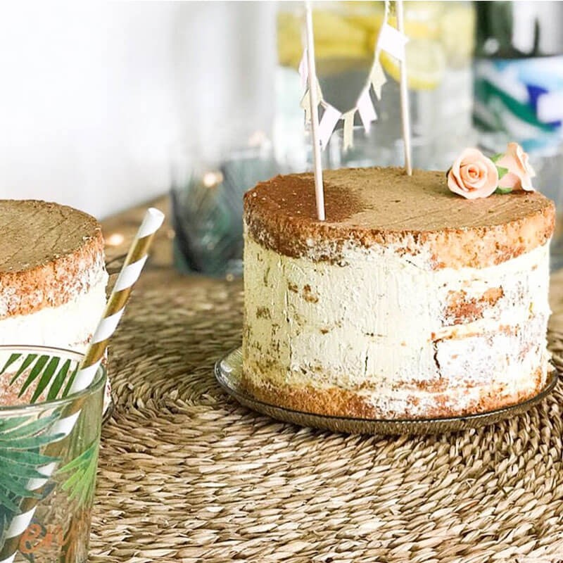 Naken cake vanilj/hallon – olika storlekarNaked Cake Vanilj/hallon
