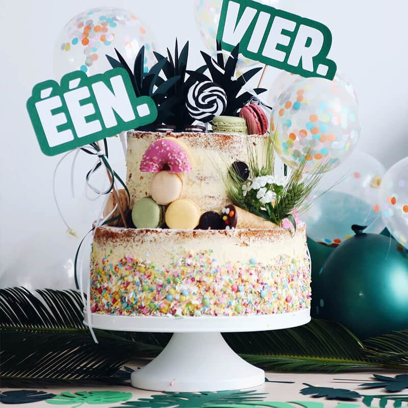 Naked Cake tvåvåningstårta - Vanilj/hallon
