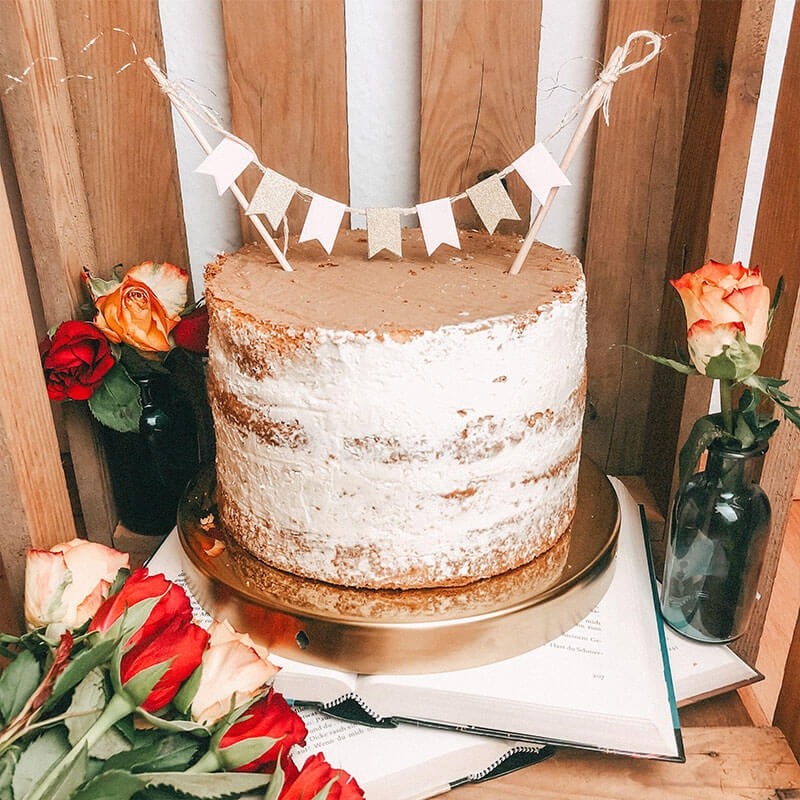 Naken cake vanilj/hallon – olika storlekarNaked Cake Vanilj/hallon