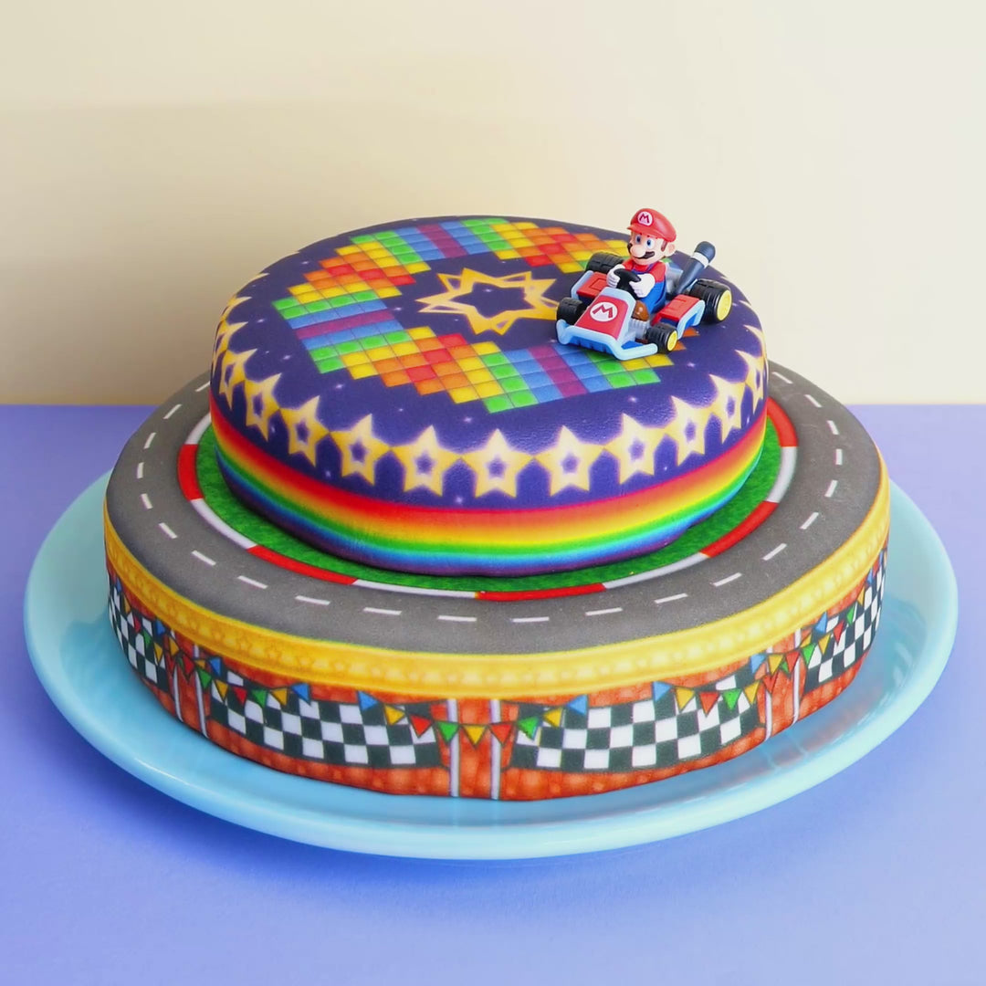 Mario Kart® på tvåvåningstårta med världsbana