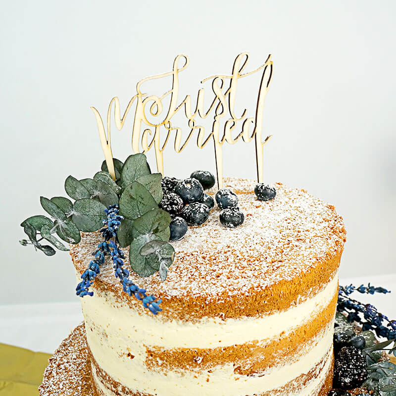 Naked Cake, bröllopstårta Vanilj/hallon